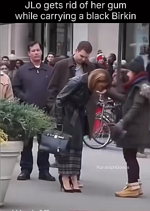 JLo Gets Rid of Her Gum — Straight Into Someone’s Hand