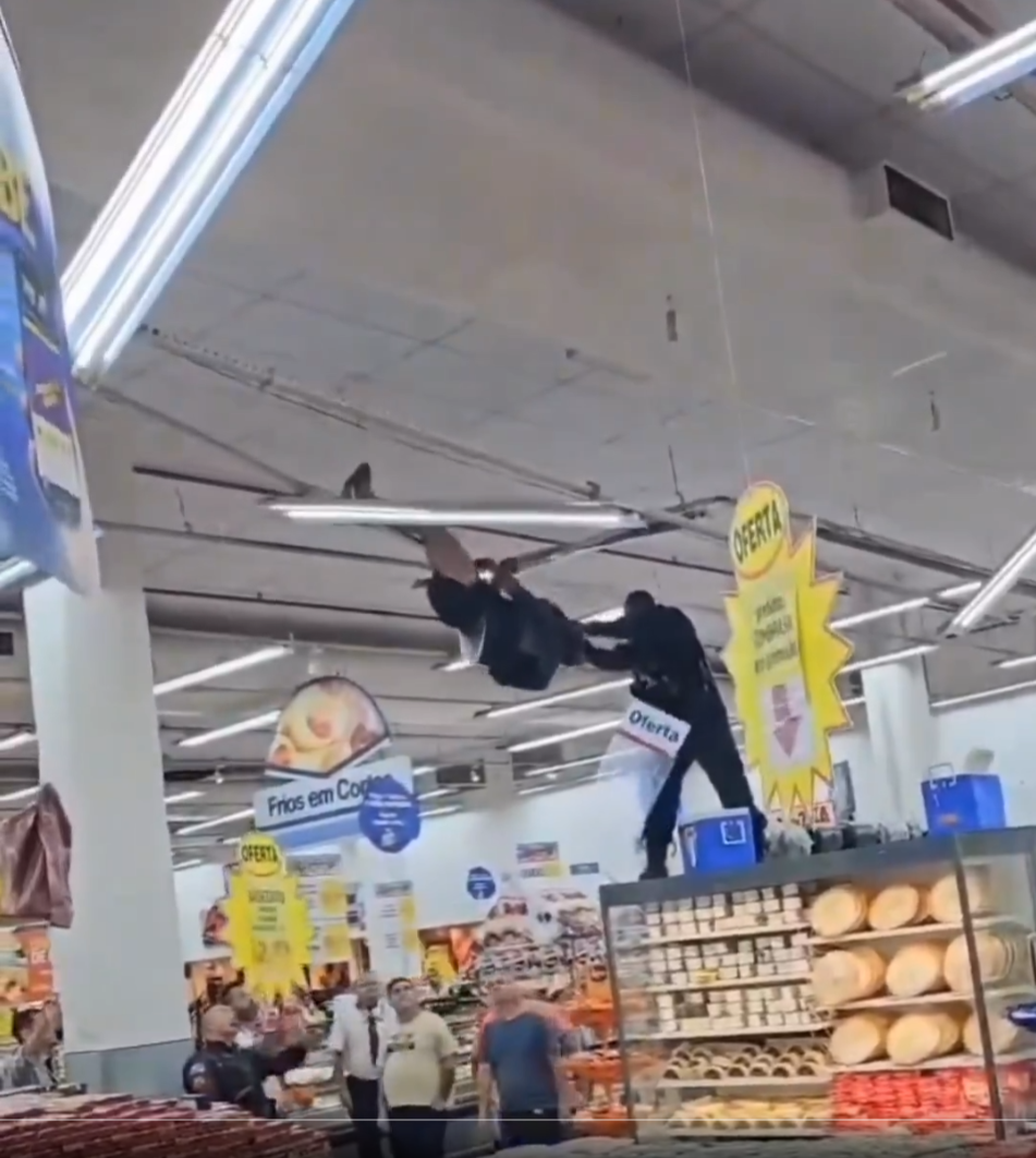 When Chaos Hits the Supermarket!