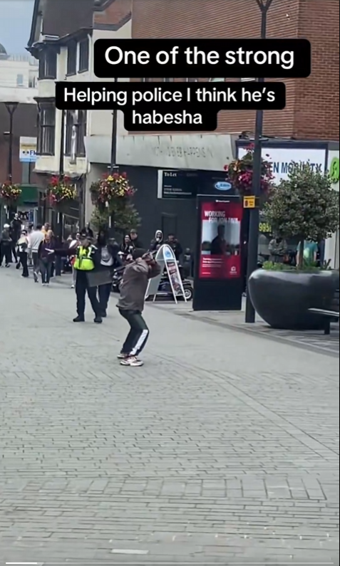 A Stranger’s Courage 💪🏽🚔