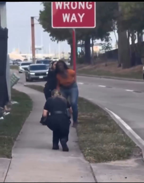 The “Wrong Way” Sign That Said It All 🚨